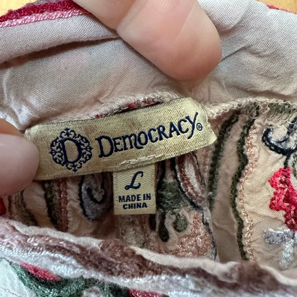 Democracy Cream Embroidered Flutter Sleeve Blouse - Picture 4 of 5